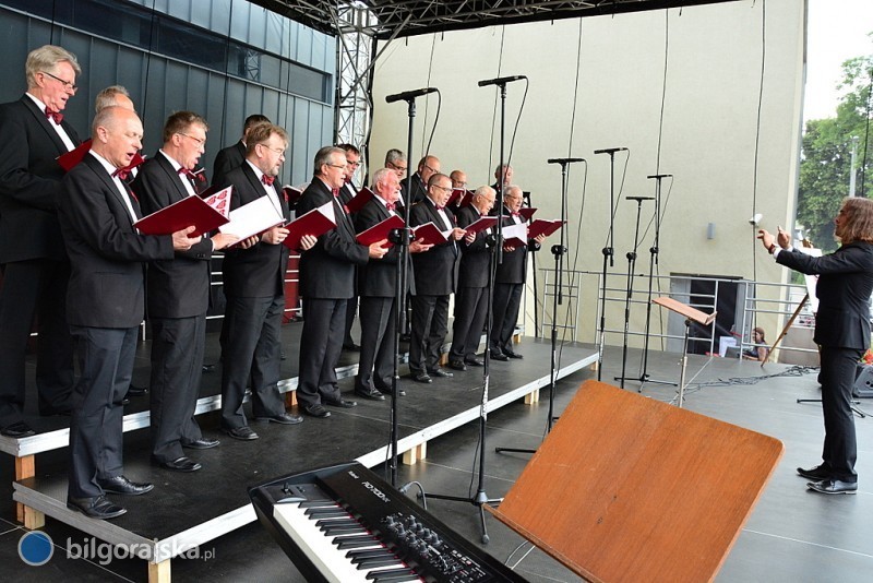 "Tobie ¦piewamy Ojczyzno"