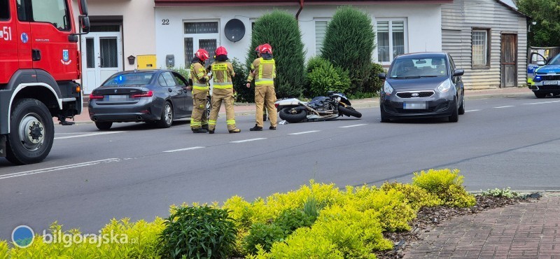 Zderzenie osobówki z motocyklem na DW 835 we Frampolu