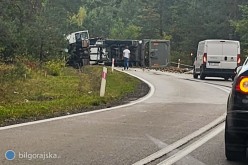 Zdarzenie drogowe na DW nr 849. Droga zablokowana w obu kierunkach