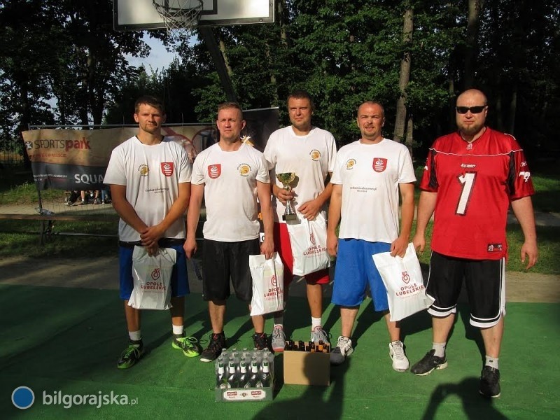 Zwycięstwo Slam Drinkers Biłgoraj na Chonabibe Streetball Cup w Opolu Lubelskim