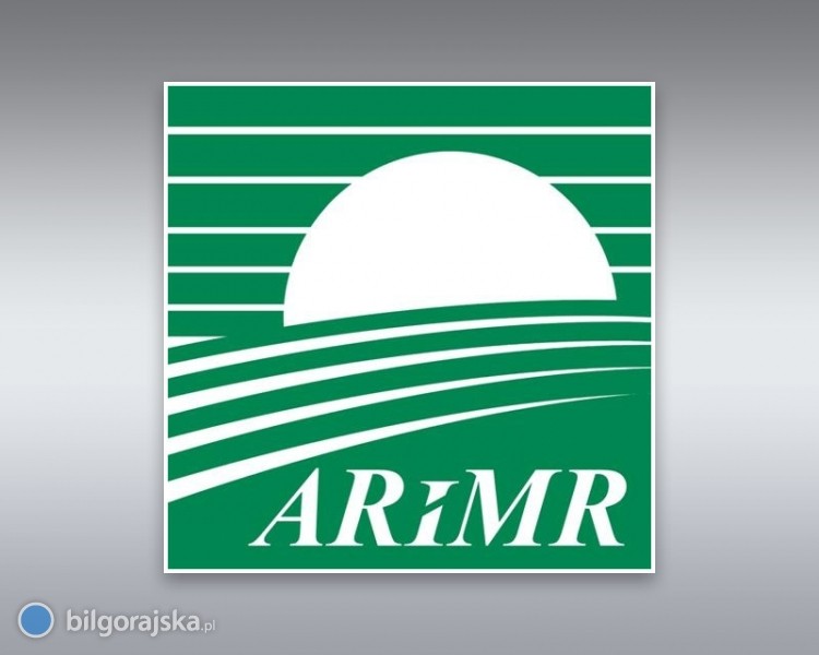 ARiMR pomaga rolnikom