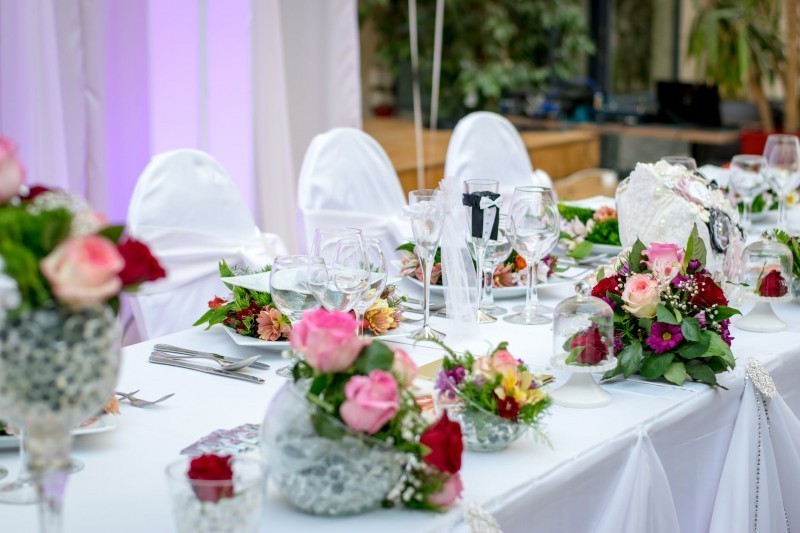 Sala lub catering na wesela, konferencje lub chrzciny - jak je wybra i na co zwraca uwag?
