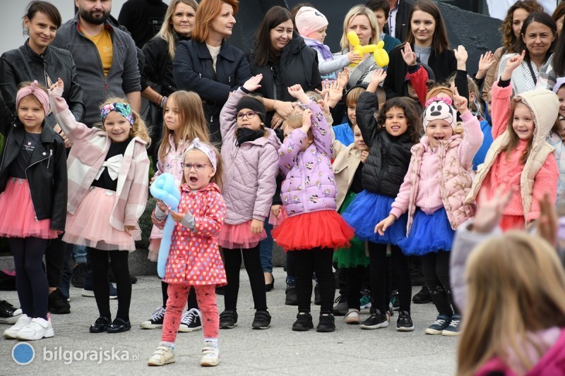 Tumy na pikniku na bigorajskim rynku