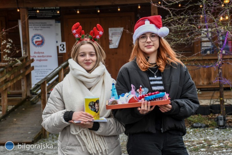 Rekordowa pomoc podczas jarmarku. Ponad 43 tysice zotych na leczenie Mikoaja!