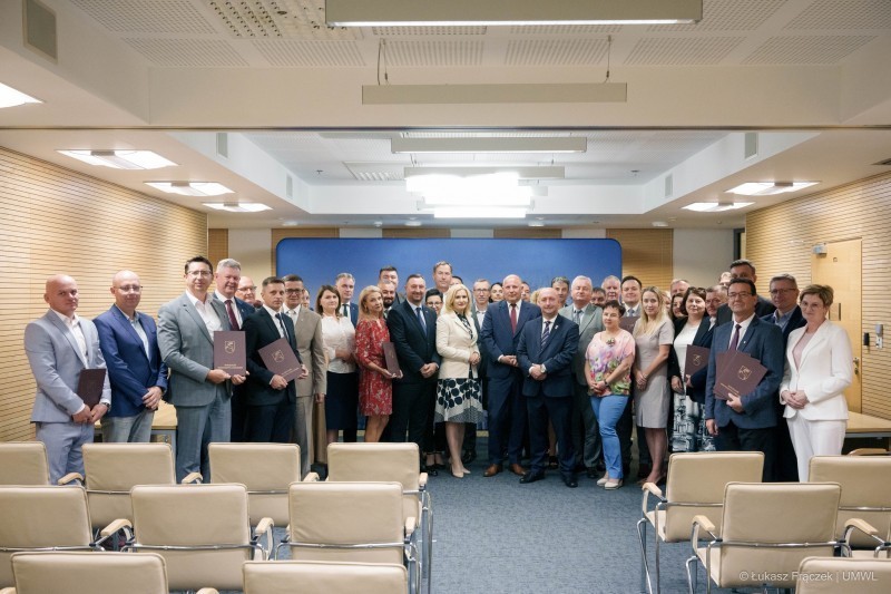Trzy gminy z&nbsp;dotacjami na "dojazd�wki"