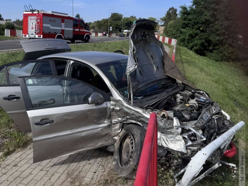 Dwie osoby trafi�y do szpitala po zderzeniu pojazd�w [AKTUALIZACJA]
