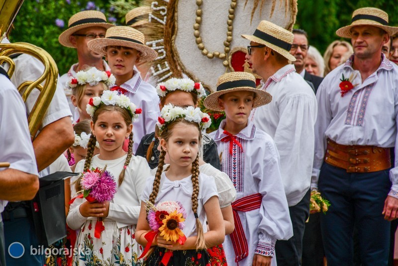 Korow�d do�ynkowy na ulicach Goraja [NOWE ZDJ�CIA]