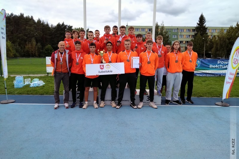 Historyczny sukces uczni�w RCEZ