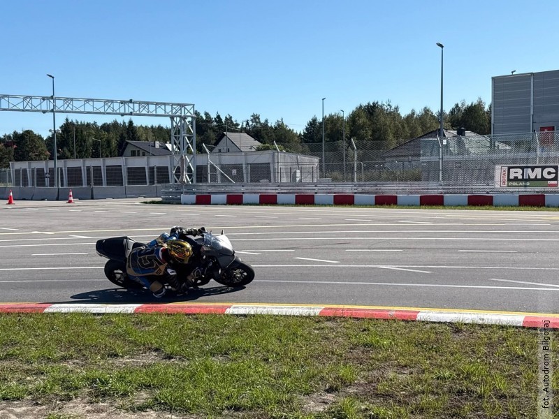 Bartosz Zmarzlik na bi�gorajskim autodromie