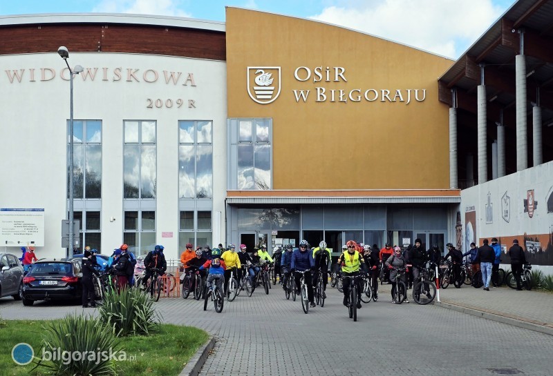 Jesienny Rajd Rowerowy. Na starcie prawie setka cyklist�w