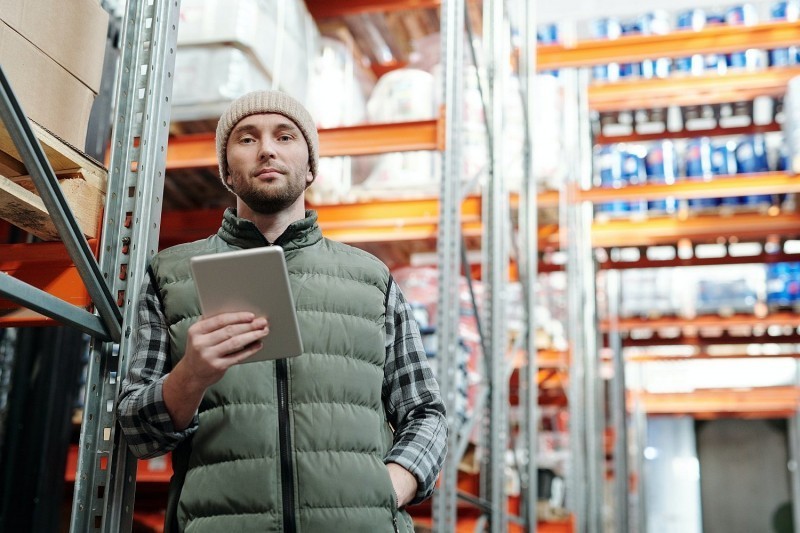 Jak system awizacji dostaw i&nbsp;zarz�dzania oknami czasowymi rewolucjonizuje logistyk� magazynow�