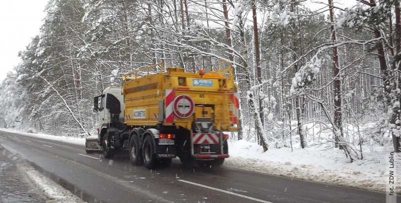 Atak zimy w&nbsp;regionie. Utrudnienia na drodze wojew�dzkiej