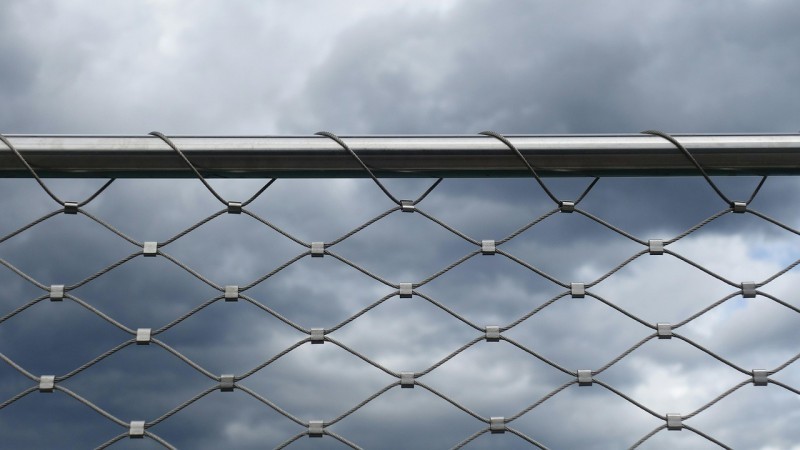 Nowoczesne systemy balustrad balkonowych i tarasowych