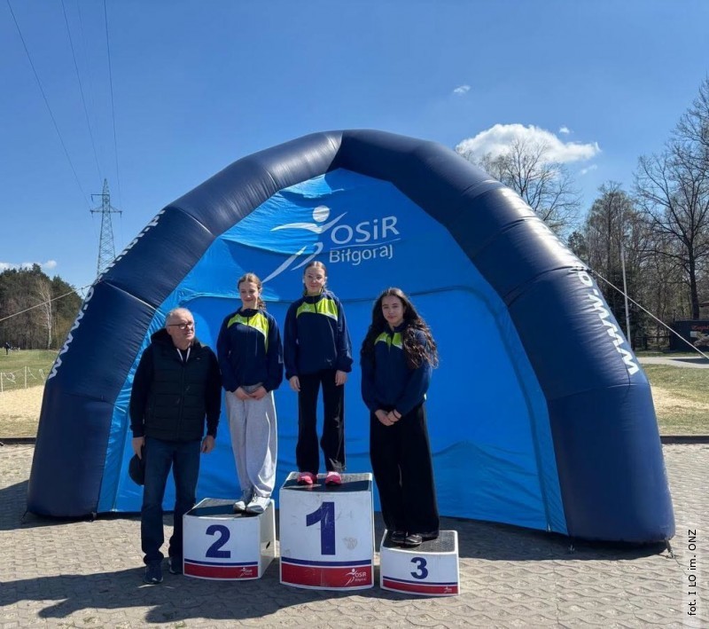 Awans dziewcz�t z&nbsp;I LO im. ONZ do fina�u wojew�dzkiego