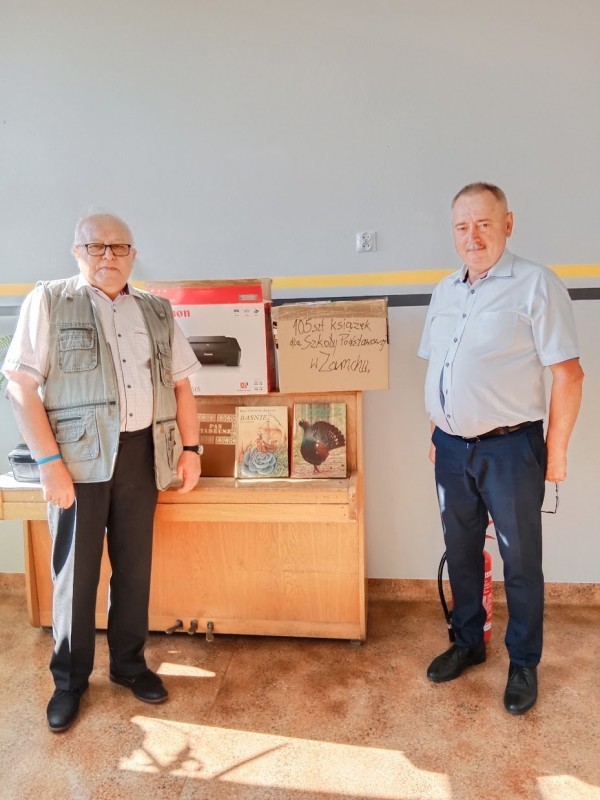 Szkoła w Zamchu otrzymała ponad 100 książek