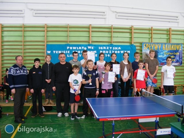 Powiatowe zawody w tenisie stoowym druynowym