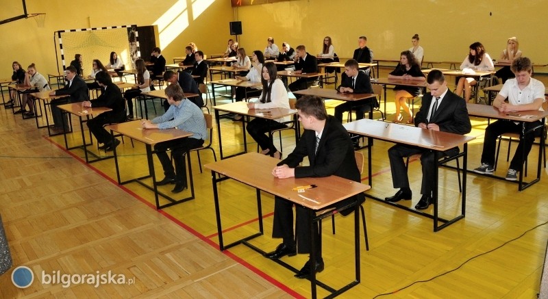 Rozpoczy si egzaminy gimnazjalne