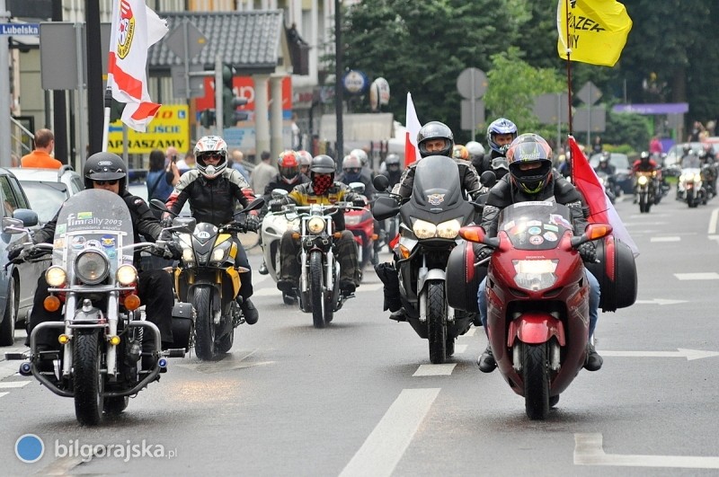 Parada motocykli ulicami Bigoraja