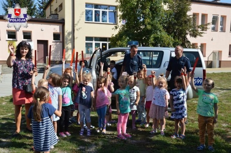 Policjanci u przedszkolakw