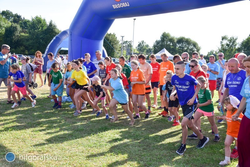 Piknik rekreacyjno-sportowy nad zalewem