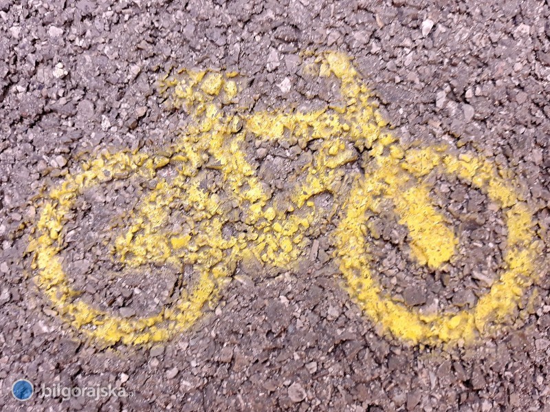 Potrcenie rowerzystki w Woli Maej