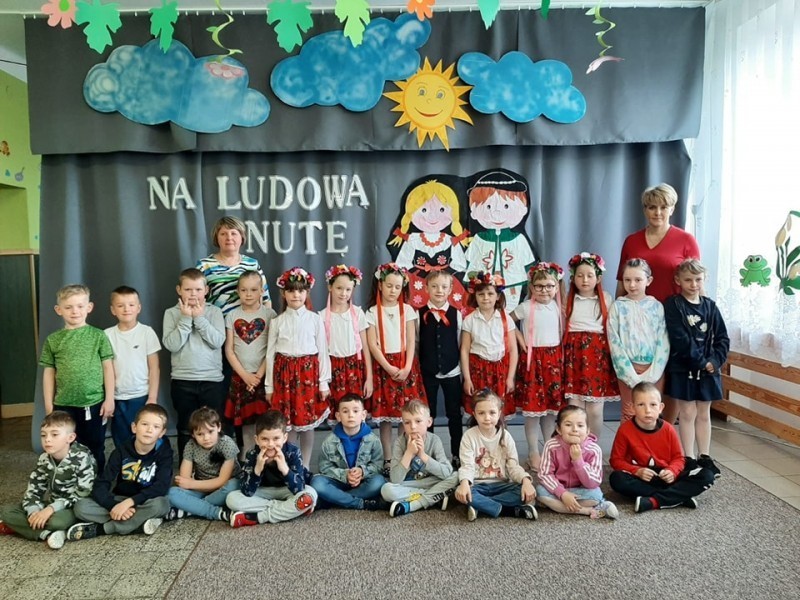 XIV Przegld Piosenki Przedszkolnej "Na ludow nut"