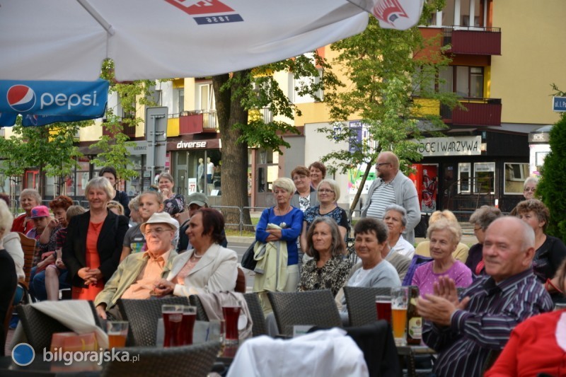 Seniorzy przejm miasto