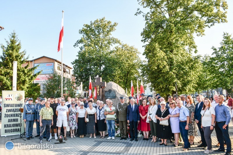 Miasto w ogniu - 80 lat od narodowego zrywu [NOWE ZDJCIA]