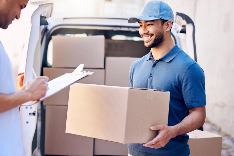 Jak wybra� kuriera dla firmy? Klucz do sprawnej logistyki w&nbsp;e-commerce