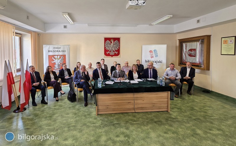 Polityczny spektakl czy prawdziwy problem? "Apeluj� o&nbsp;refleksj� i&nbsp;przeprosiny dla urz�dnik�w"