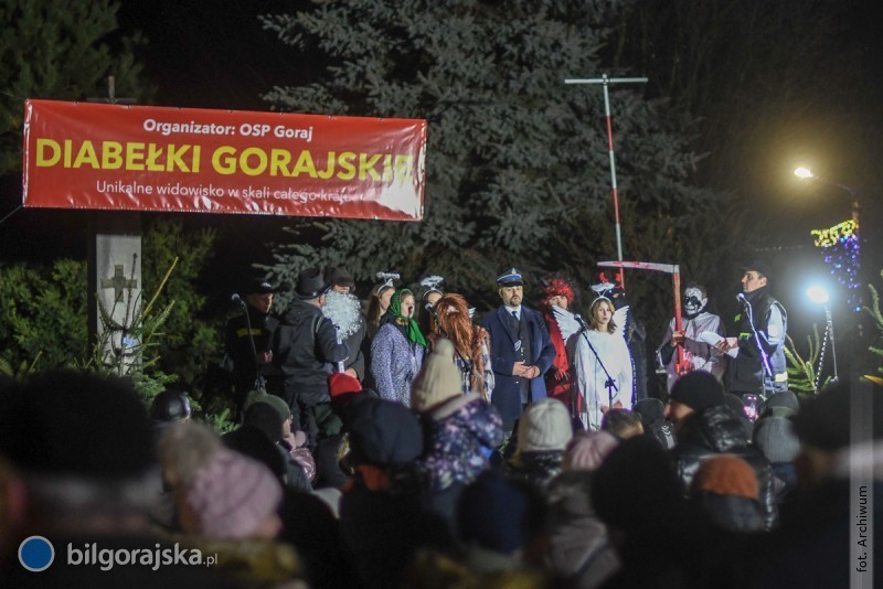 Mieszka�cy po�egnaj� 2025 rok