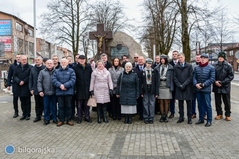 Bi�goraj odda� ho�d bohaterom AK