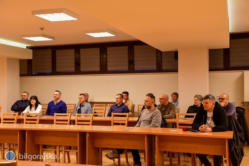 Co si� dzieje na osiedlu R�n�wka?