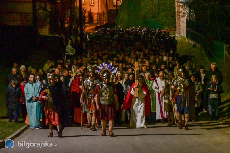 Gorajskie Misterium M�ki Pa�skiej przyci�ga t�umy widz�w [NOWE ZDJ�CIA]