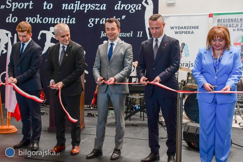 Historyczna chwila dla RCEZ w&nbsp;Bi�goraju. Nowoczesna hala sportowa ju� otwarta