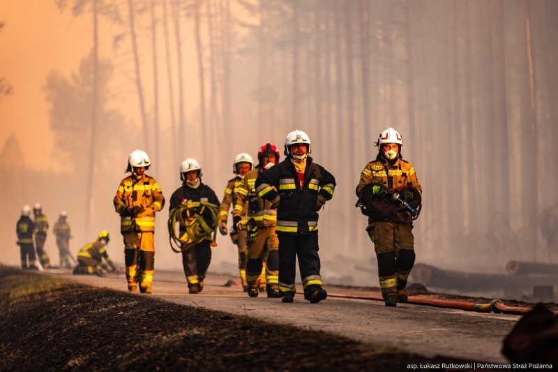 Trwa zbi�rka dla stra�ak�w. Starostwo wyda�o komunikat