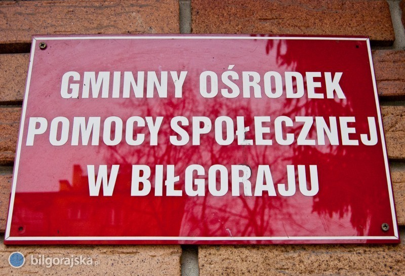 Gmina uruchamia Centrum Us�ug Spo�ecznych. 40 mieszka�c�w otrzyma bezp�atn� pomoc