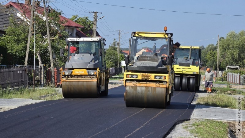 To nie koniec utrudnie�. Od poniedzia�ku kolejny odcinek drogi powiatowej b�dzie zamkni�ty