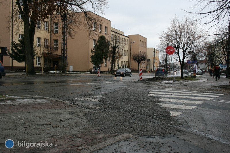 Wielkie dziury na ul. Kociuszki