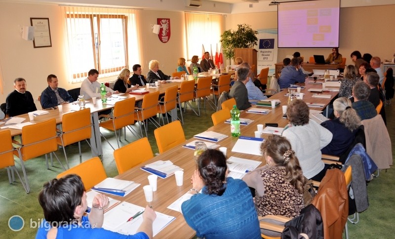 W odpowiedzi na potrzeby spo�eczne