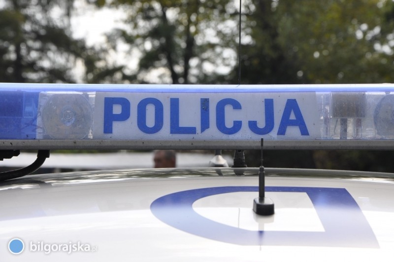 Policjanci i koledzy uratowali niedoszego samobjc