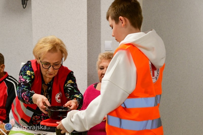 PCK łączy ludzi przy wielkanocnym stole