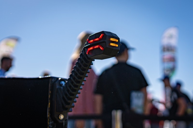 Jak dobrać lampy obrysowe do przyczepy, naczepy lub ciężarówki? Praktyczny poradnik